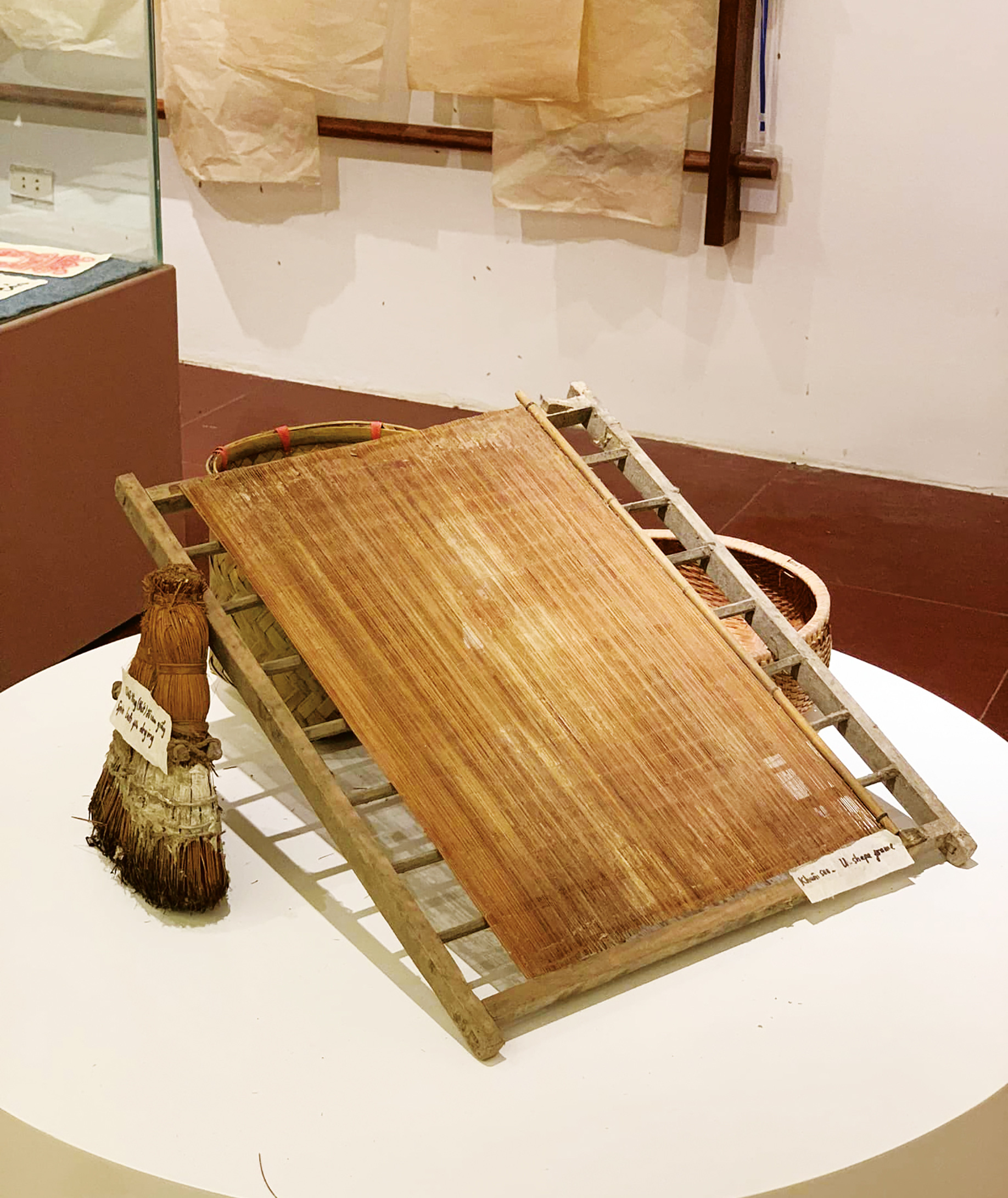 Giấy dó hành trình di sản